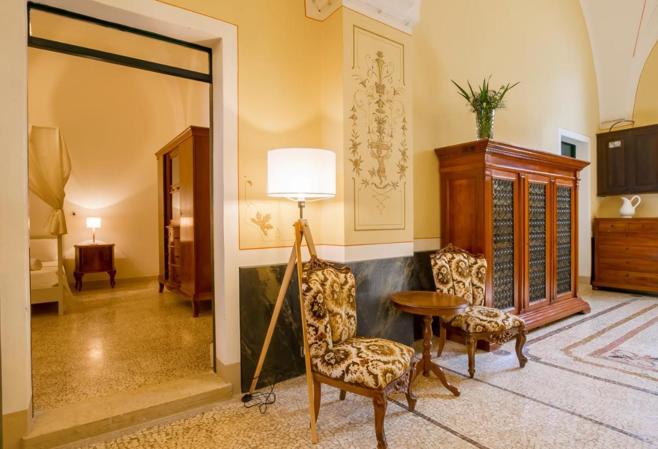 Palazzo Ashian Acomodação com café da manhã Acquarica del Capo Exterior foto